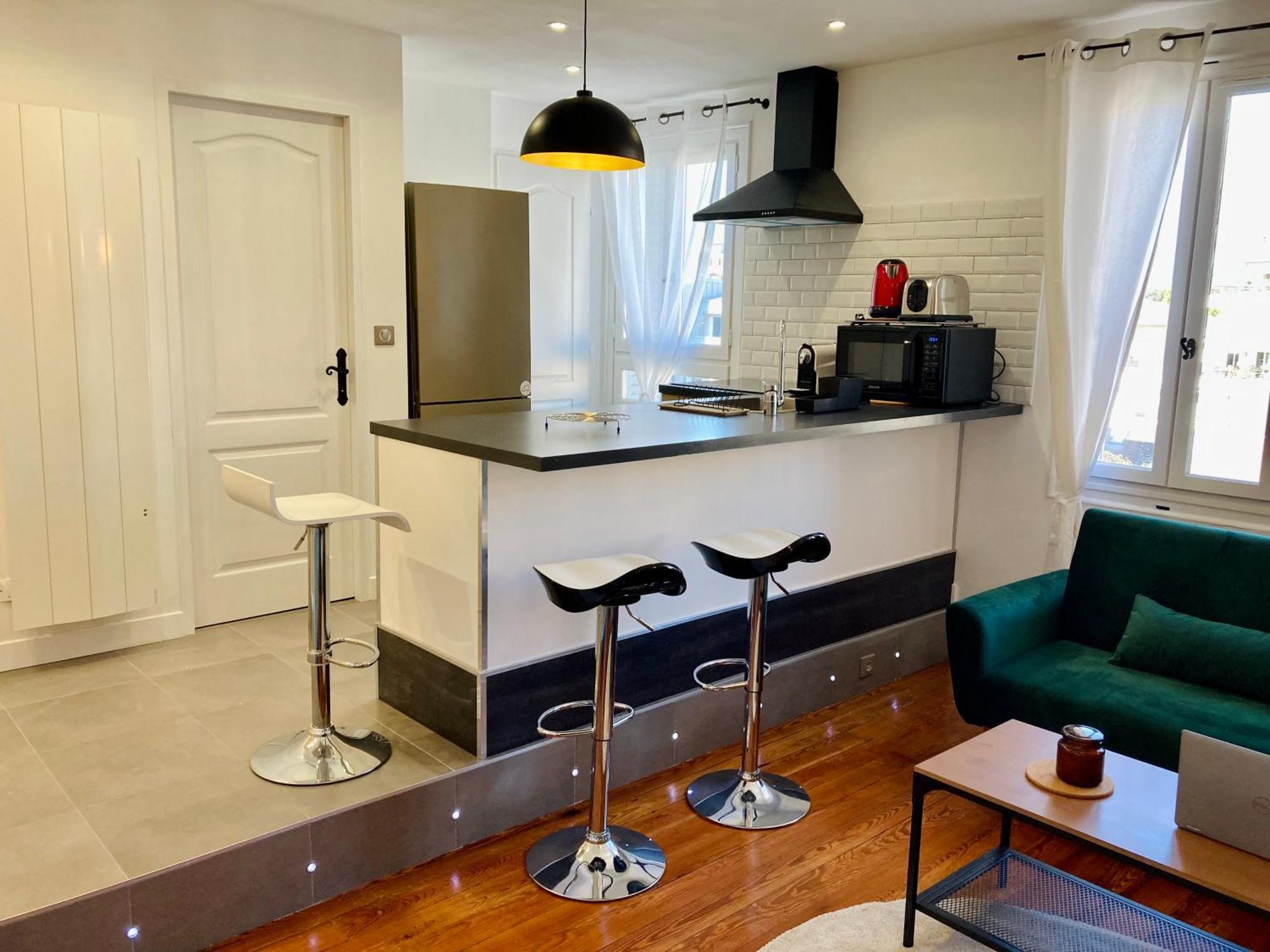 Le Nivolet, Cosy Appartement Шамбери Екстериор снимка